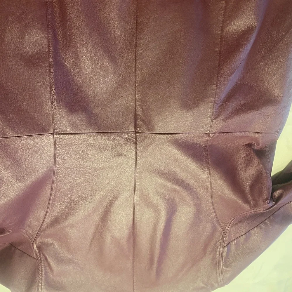 Elegant Women's Leather Jacket in Rich Purple - Picture 2 of 8